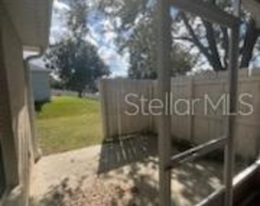 812 Meadow Park Drive - Photo Thumbnail 16