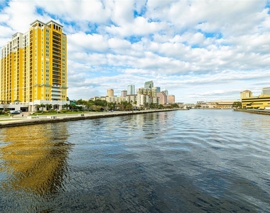 345 Bayshore Boulevard - Photo Thumbnail 0