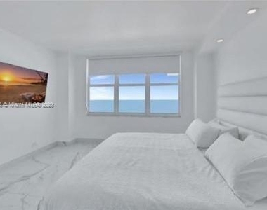 5601 Collins Ave - Photo Thumbnail 9