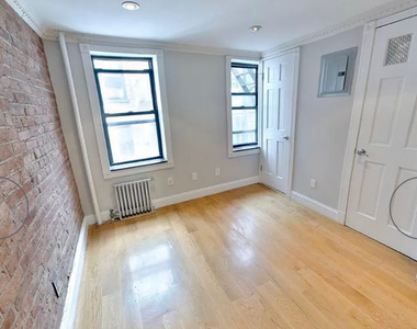 115 Mulberry Street - Photo Thumbnail 1