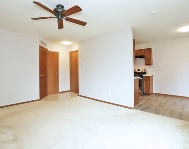 675 Greenfield Court - Photo Thumbnail 4