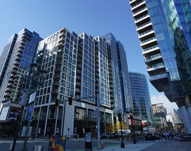 133 Seaport Blvd - Photo Thumbnail 16