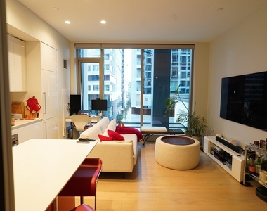 133 Seaport Blvd - Photo Thumbnail 7