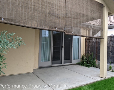 570 W San Jose Ave - Photo Thumbnail 22