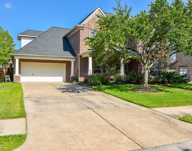 3911 Trailstone Ln - Photo Thumbnail 13