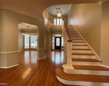 12507 Pierwood Ct - Photo Thumbnail 3