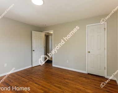 1048 Apple St - Photo Thumbnail 10