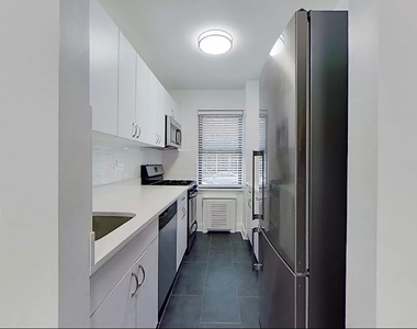 20 Beekman Place - Photo Thumbnail 4
