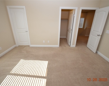 9614 Greensburg Avenue - Photo Thumbnail 25