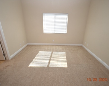 9614 Greensburg Avenue - Photo Thumbnail 21