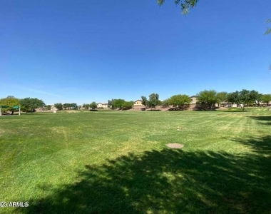 12335 W Roma Avenue - Photo Thumbnail 6