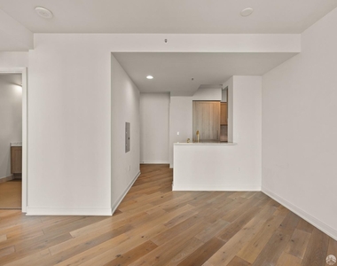 401 Harrison Street - Photo Thumbnail 14