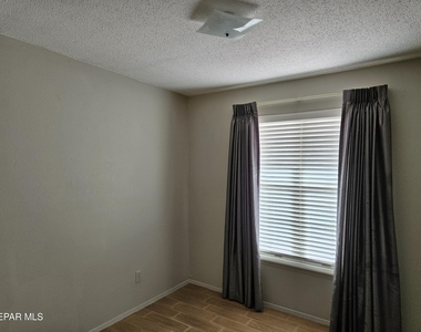 10401 Kinross Avenue - Photo Thumbnail 29