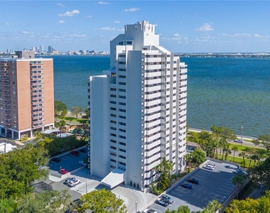 4141 Bayshore Boulevard - Photo Thumbnail 43