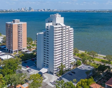 4141 Bayshore Boulevard - Photo Thumbnail 1