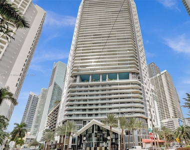 1300 Brickell Bay Dr - Photo Thumbnail 51