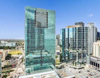 1300 Brickell Bay Dr - Photo Thumbnail 39