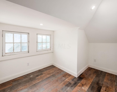 483 Linwood Avenue - Photo Thumbnail 25