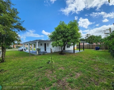 15630 Ne 4th Ct - Photo Thumbnail 22