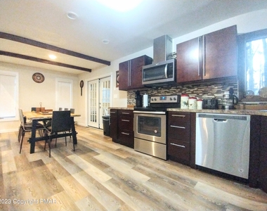 119 Reston Dr - Photo Thumbnail 4