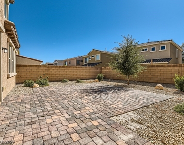 9715 Treeline Run Avenue - Photo Thumbnail 20