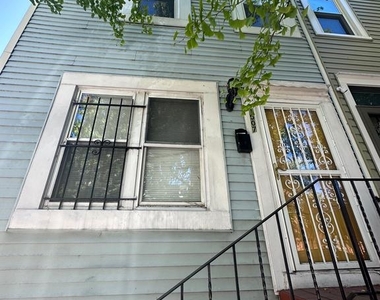 1507 Gales St Ne - Photo Thumbnail 1