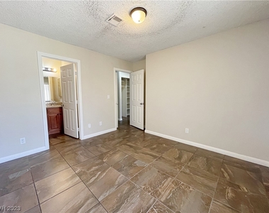 4561 Carriage Park Drive - Photo Thumbnail 10