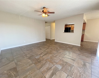 4561 Carriage Park Drive - Photo Thumbnail 7