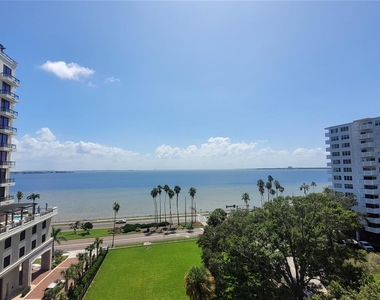 2109 Bayshore Boulevard - Photo Thumbnail 0