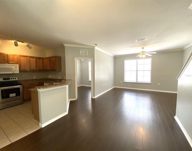 6129 Metrowest Boulevard - Photo Thumbnail 2