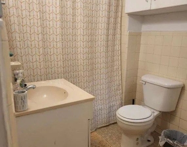31 East 30th Street - Photo Thumbnail 3