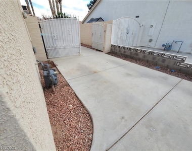 7505 Cobal Canyon Lane - Photo Thumbnail 20