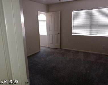 7505 Cobal Canyon Lane - Photo Thumbnail 5