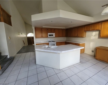 7505 Cobal Canyon Lane - Photo Thumbnail 23