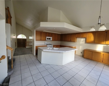 7505 Cobal Canyon Lane - Photo Thumbnail 25