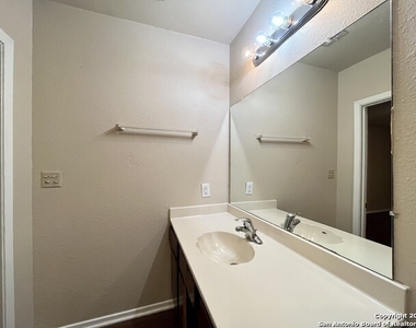 5803 Joiner Dr - Photo Thumbnail 14