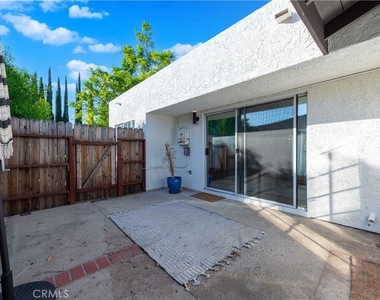 11790 Silver Spur Street - Photo Thumbnail 32