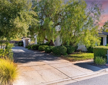 11790 Silver Spur Street - Photo Thumbnail 48