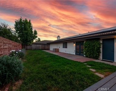 11790 Silver Spur Street - Photo Thumbnail 40