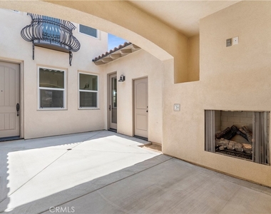 56645 Desert Vista Cir - Photo Thumbnail 1