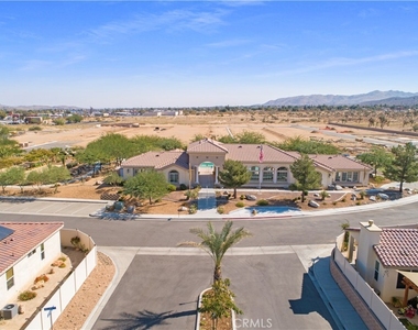 56637 Desert Vista Circle - Photo Thumbnail 32