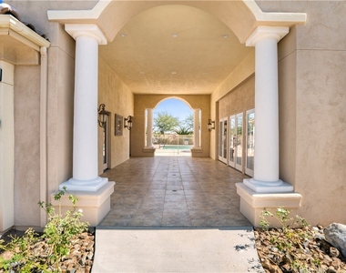 56661 Desert Vista Circle - Photo Thumbnail 40