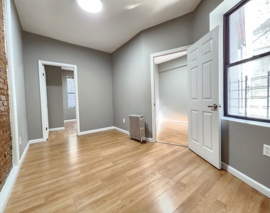 304 West 151st Street - Photo Thumbnail 2