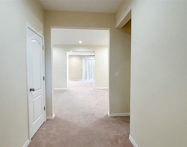 13814 Bee Tree Court - Photo Thumbnail 10