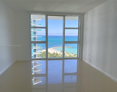 10275 Collins Ave - Photo Thumbnail 10