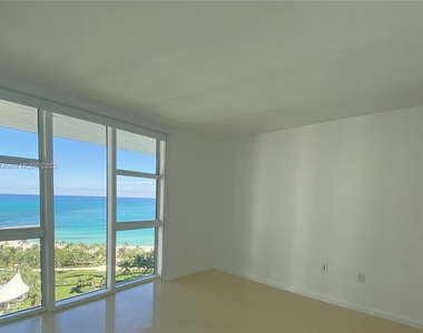 10275 Collins Ave - Photo Thumbnail 9