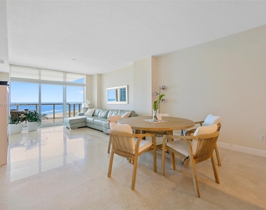 3801 Collins Ave - Photo Thumbnail 25