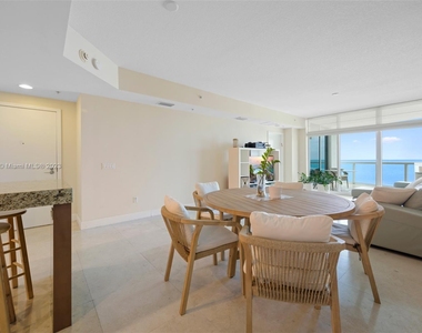 3801 Collins Ave - Photo Thumbnail 20