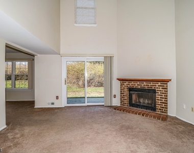 85 Stanwick Ct - Photo Thumbnail 8