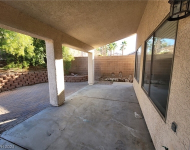 278 Grand Olympia Drive - Photo Thumbnail 3